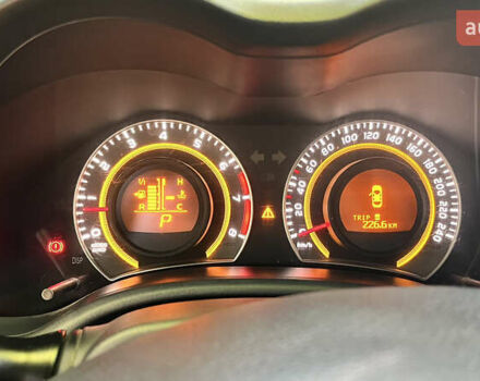 Сірий Тойота Королла, об'ємом двигуна 1.6 л та пробігом 240 тис. км за 9200 $, фото 28 на Automoto.ua