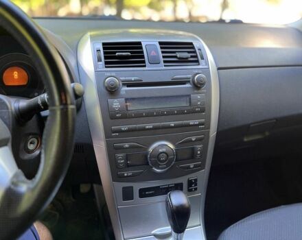 Серый Тойота Королла, объемом двигателя 1.6 л и пробегом 240 тыс. км за 9200 $, фото 6 на Automoto.ua