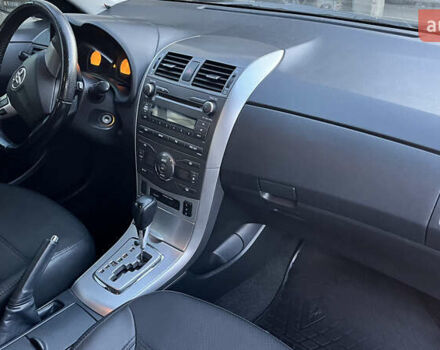 Сірий Тойота Королла, об'ємом двигуна 1.6 л та пробігом 240 тис. км за 9200 $, фото 25 на Automoto.ua