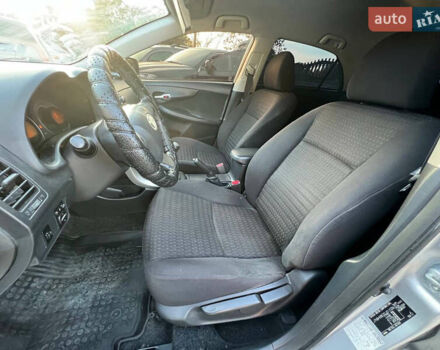 Серый Тойота Королла, объемом двигателя 1.3 л и пробегом 200 тыс. км за 6299 $, фото 13 на Automoto.ua