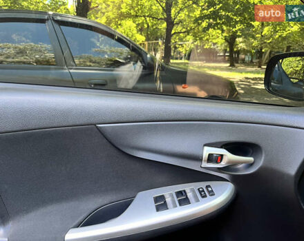 Сірий Тойота Королла, об'ємом двигуна 1.6 л та пробігом 240 тис. км за 9200 $, фото 36 на Automoto.ua