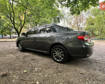 Сірий Тойота Королла, об'ємом двигуна 1.6 л та пробігом 240 тис. км за 9200 $, фото 57 на Automoto.ua