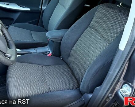 Серый Тойота Королла, объемом двигателя 1.6 л и пробегом 93 тыс. км за 9500 $, фото 3 на Automoto.ua