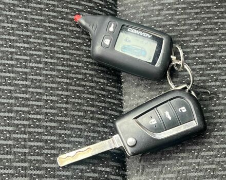 Серый Тойота Королла, объемом двигателя 1.6 л и пробегом 121 тыс. км за 12500 $, фото 12 на Automoto.ua