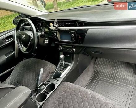 Серый Тойота Королла, объемом двигателя 1.6 л и пробегом 125 тыс. км за 12800 $, фото 6 на Automoto.ua