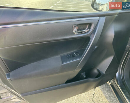 Серый Тойота Королла, объемом двигателя 1.4 л и пробегом 121 тыс. км за 13000 $, фото 8 на Automoto.ua