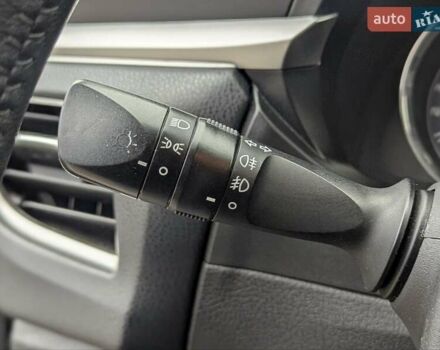 Серый Тойота Королла, объемом двигателя 1.6 л и пробегом 142 тыс. км за 12000 $, фото 28 на Automoto.ua