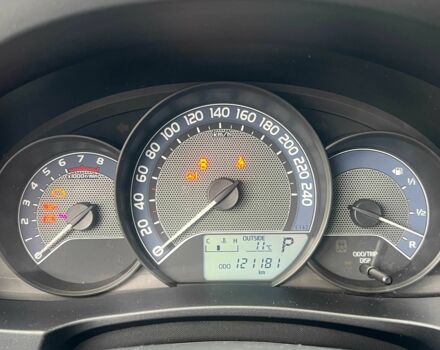 Серый Тойота Королла, объемом двигателя 1.6 л и пробегом 121 тыс. км за 12500 $, фото 9 на Automoto.ua