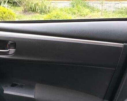 Серый Тойота Королла, объемом двигателя 1.3 л и пробегом 165 тыс. км за 9100 $, фото 4 на Automoto.ua