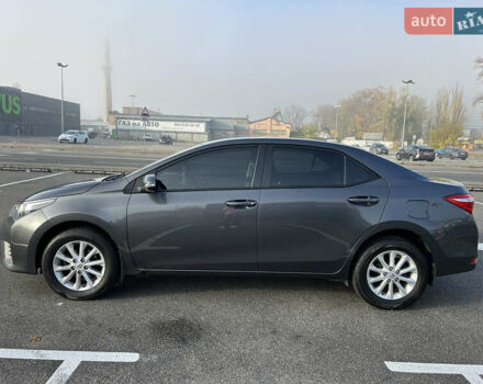 Серый Тойота Королла, объемом двигателя 1.4 л и пробегом 121 тыс. км за 13000 $, фото 2 на Automoto.ua