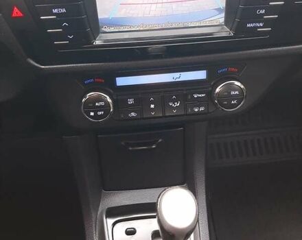 Сірий Тойота Королла, об'ємом двигуна 1.6 л та пробігом 137 тис. км за 10900 $, фото 9 на Automoto.ua