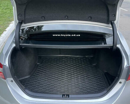 Сірий Тойота Королла, об'ємом двигуна 1.3 л та пробігом 43 тис. км за 12000 $, фото 9 на Automoto.ua