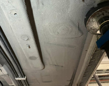 Серый Тойота Королла, объемом двигателя 1.3 л и пробегом 270 тыс. км за 7800 $, фото 16 на Automoto.ua