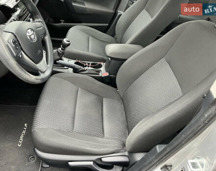 Серый Тойота Королла, объемом двигателя 1.3 л и пробегом 270 тыс. км за 7800 $, фото 7 на Automoto.ua