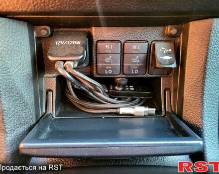 Сірий Тойота Королла, об'ємом двигуна 1.6 л та пробігом 180 тис. км за 11000 $, фото 1 на Automoto.ua