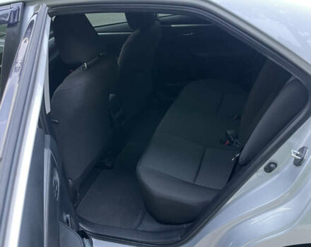 Сірий Тойота Королла, об'ємом двигуна 1.3 л та пробігом 43 тис. км за 12000 $, фото 7 на Automoto.ua
