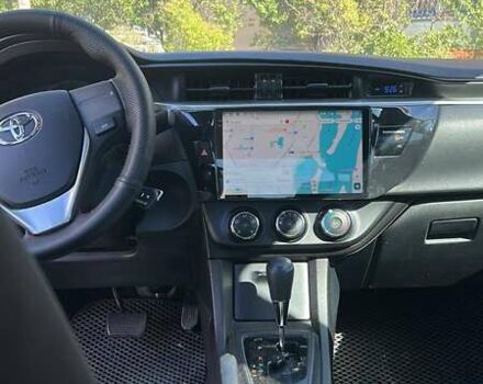 Сірий Тойота Королла, об'ємом двигуна 1.59 л та пробігом 233 тис. км за 13500 $, фото 1 на Automoto.ua