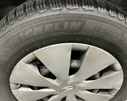 Серый Тойота Королла, объемом двигателя 1.3 л и пробегом 269 тыс. км за 7800 $, фото 12 на Automoto.ua