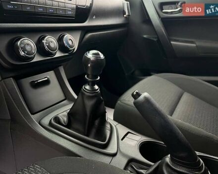 Серый Тойота Королла, объемом двигателя 1.33 л и пробегом 135 тыс. км за 9999 $, фото 14 на Automoto.ua