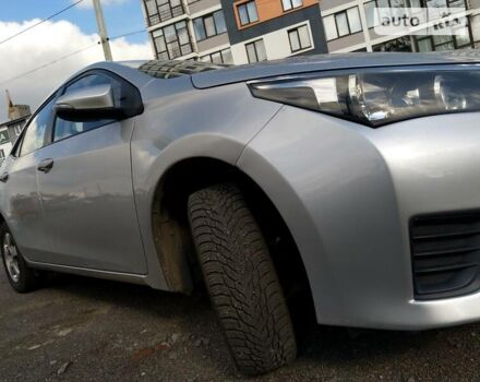 Сірий Тойота Королла, об'ємом двигуна 1.6 л та пробігом 101 тис. км за 10000 $, фото 4 на Automoto.ua