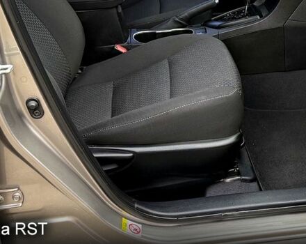 Серый Тойота Королла, объемом двигателя 1.6 л и пробегом 89 тыс. км за 12300 $, фото 7 на Automoto.ua