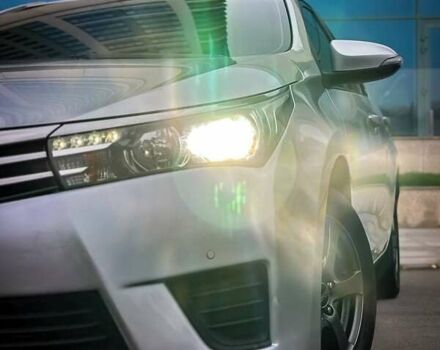 Серый Тойота Королла, объемом двигателя 1.6 л и пробегом 165 тыс. км за 11400 $, фото 5 на Automoto.ua