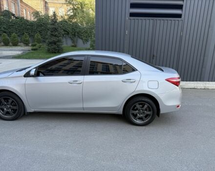 Сірий Тойота Королла, об'ємом двигуна 1.6 л та пробігом 163 тис. км за 10800 $, фото 2 на Automoto.ua