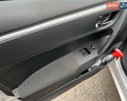 Серый Тойота Королла, объемом двигателя 1.3 л и пробегом 270 тыс. км за 7800 $, фото 9 на Automoto.ua