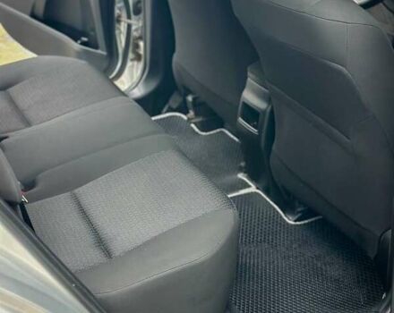 Серый Тойота Королла, объемом двигателя 1.6 л и пробегом 165 тыс. км за 11400 $, фото 24 на Automoto.ua