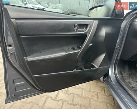 Серый Тойота Королла, объемом двигателя 1.8 л и пробегом 85 тыс. км за 10777 $, фото 27 на Automoto.ua