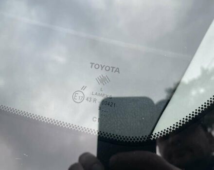 Сірий Тойота Королла, об'ємом двигуна 1.3 л та пробігом 43 тис. км за 12000 $, фото 5 на Automoto.ua