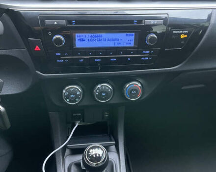 Сірий Тойота Королла, об'ємом двигуна 1.3 л та пробігом 43 тис. км за 12000 $, фото 17 на Automoto.ua