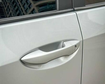 Серый Тойота Королла, объемом двигателя 1.6 л и пробегом 165 тыс. км за 11400 $, фото 3 на Automoto.ua