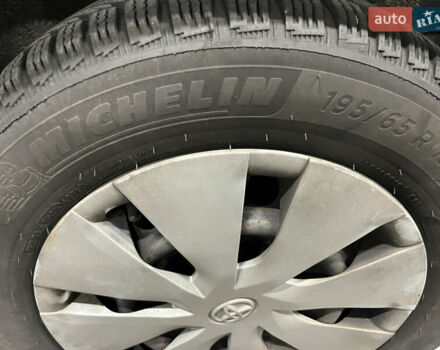 Серый Тойота Королла, объемом двигателя 1.3 л и пробегом 270 тыс. км за 7800 $, фото 12 на Automoto.ua