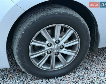 Серый Тойота Королла, объемом двигателя 1.6 л и пробегом 175 тыс. км за 11900 $, фото 5 на Automoto.ua