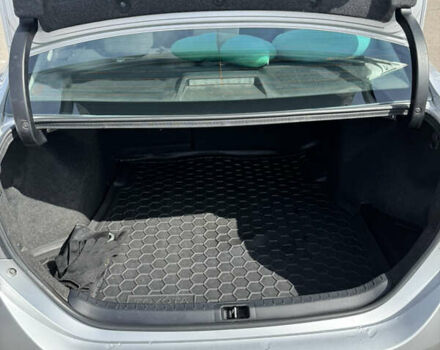 Сірий Тойота Королла, об'ємом двигуна 1.33 л та пробігом 271 тис. км за 8200 $, фото 3 на Automoto.ua