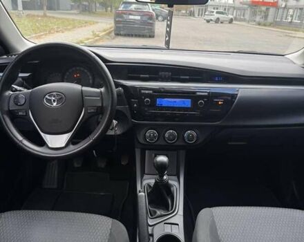 Серый Тойота Королла, объемом двигателя 1.33 л и пробегом 143 тыс. км за 11300 $, фото 2 на Automoto.ua