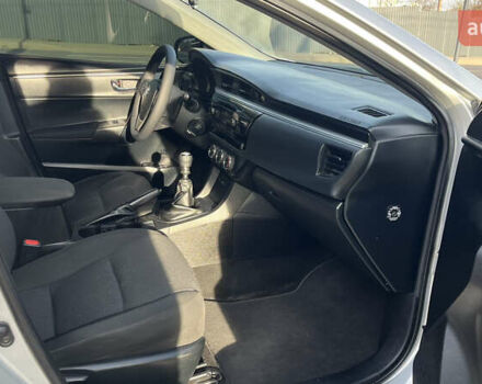 Сірий Тойота Королла, об'ємом двигуна 1.3 л та пробігом 241 тис. км за 6999 $, фото 10 на Automoto.ua