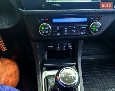 Серый Тойота Королла, объемом двигателя 1.6 л и пробегом 196 тыс. км за 11500 $, фото 6 на Automoto.ua