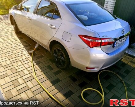 Сірий Тойота Королла, об'ємом двигуна 1.6 л та пробігом 90 тис. км за 15900 $, фото 3 на Automoto.ua