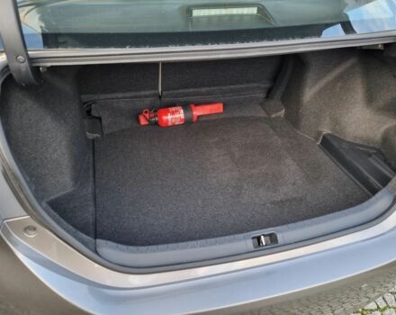 Сірий Тойота Королла, об'ємом двигуна 1.6 л та пробігом 75 тис. км за 8000 $, фото 15 на Automoto.ua