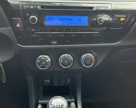 Сірий Тойота Королла, об'ємом двигуна 1.33 л та пробігом 110 тис. км за 8600 $, фото 28 на Automoto.ua