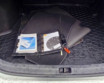 Серый Тойота Королла, объемом двигателя 1.6 л и пробегом 196 тыс. км за 11500 $, фото 9 на Automoto.ua