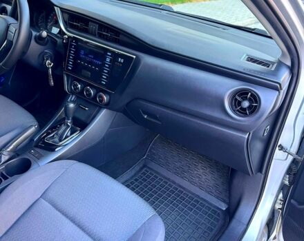 Серый Тойота Королла, объемом двигателя 1.6 л и пробегом 182 тыс. км за 13300 $, фото 3 на Automoto.ua