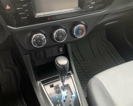 Сірий Тойота Королла, об'ємом двигуна 1.8 л та пробігом 92 тис. км за 9000 $, фото 1 на Automoto.ua