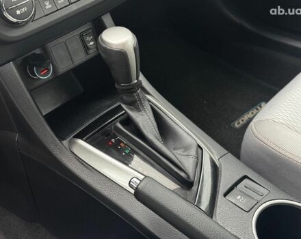 Серый Тойота Королла, объемом двигателя 1.8 л и пробегом 60 тыс. км за 11990 $, фото 12 на Automoto.ua