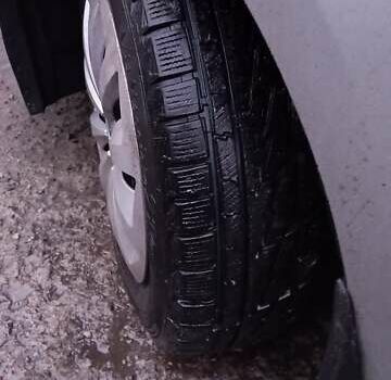 Серый Тойота Королла, объемом двигателя 1.33 л и пробегом 133 тыс. км за 10900 $, фото 11 на Automoto.ua