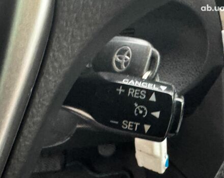 Серый Тойота Королла, объемом двигателя 1.8 л и пробегом 60 тыс. км за 11990 $, фото 17 на Automoto.ua