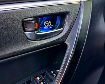 Серый Тойота Королла, объемом двигателя 1.6 л и пробегом 126 тыс. км за 14900 $, фото 5 на Automoto.ua