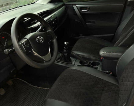 Серый Тойота Королла, объемом двигателя 1.6 л и пробегом 300 тыс. км за 9200 $, фото 14 на Automoto.ua